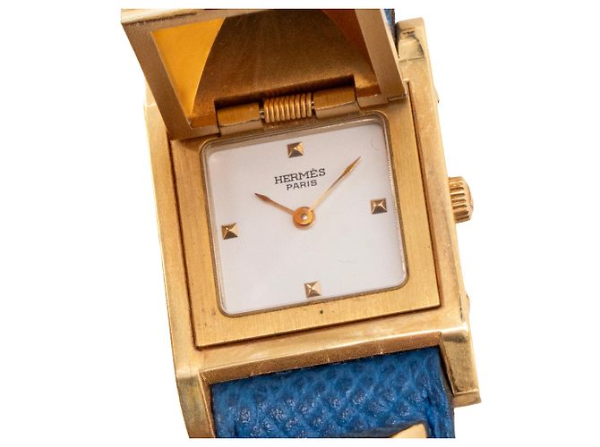 HERMÈS - Relógio Médor PM Hermès em couro grão azul e banhado a ouro - vista 2