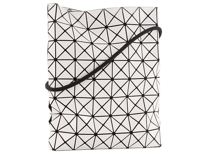 ISSEY MIYAKE - Borsa a tracolla BaoBao Issey Miyake in plastica bianca e tela nera Bianco - vista 2