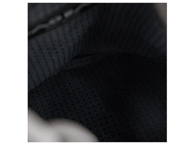 ISSEY MIYAKE - Borsa a tracolla BaoBao Issey Miyake in plastica bianca e tela nera Bianco - vista 6