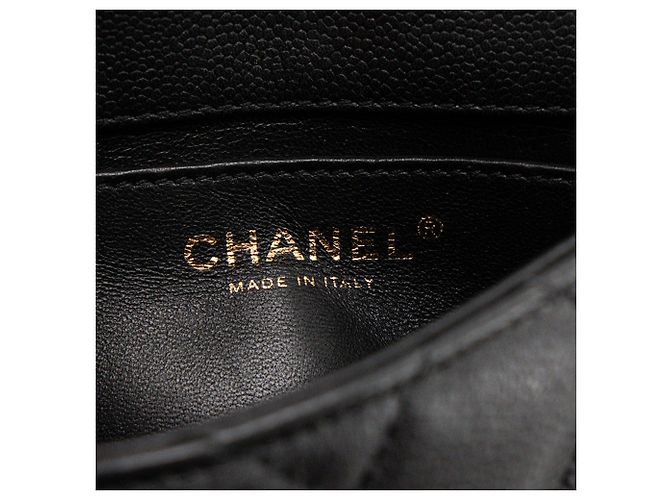 CHANEL - Borsa a tracolla Classique/Timeless Heart Crush in pelle martellata nera Nero - vista 8