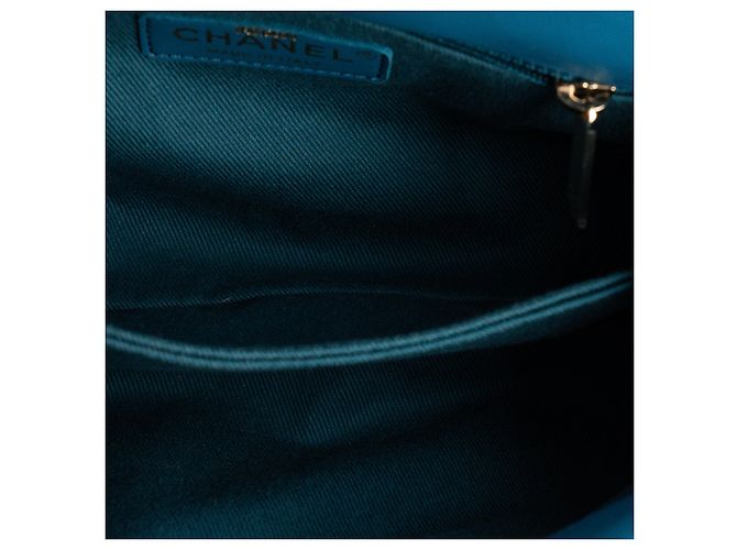 CHANEL - Bolsa de ombro Coco Handle Chanel em shearling chevron e couro azul - vista 7