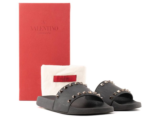 Valentino Garavani VALENTINO - Sandali Valentino Rockstud in gomma e stud neri (T38) Nero - vista 6