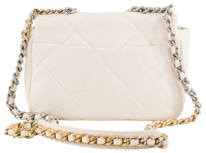 CHANEL - Borsa a tracolla Chanel 19 in pelle liscia bianca Bianco - vista 3