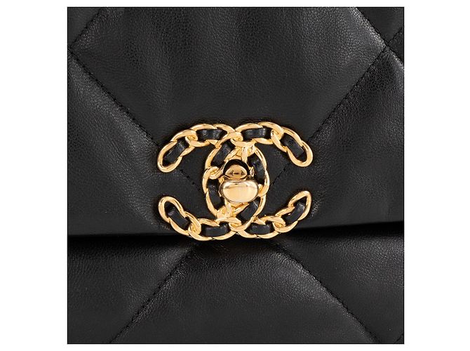 CHANEL - Borsa a tracolla Chanel 19 in pelle liscia nera Nero - vista 5