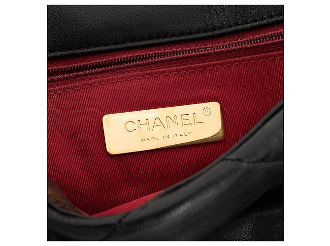 CHANEL - Borsa a tracolla Chanel 19 in pelle liscia nera Nero - vista 6