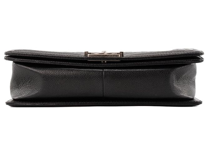 CHANEL - Borsa a tracolla Boy Large Chanel in pelle caviar nera Nero - vista 4