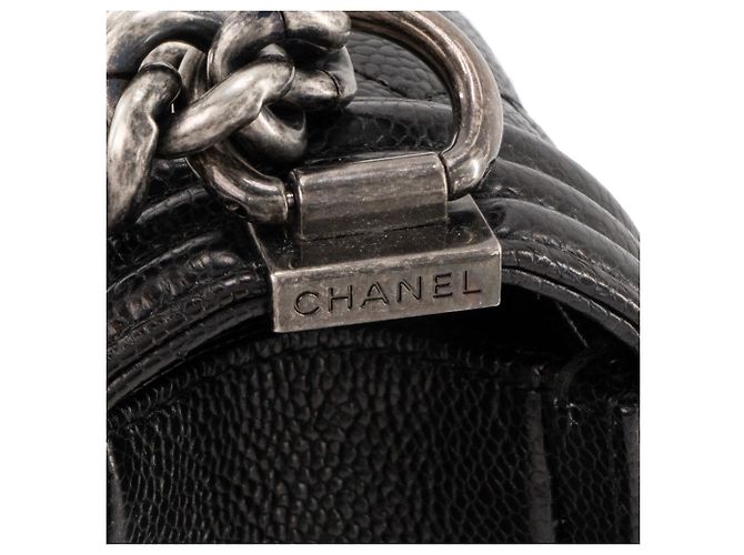 CHANEL - Borsa a tracolla Boy Large Chanel in pelle caviar nera Nero - vista 6