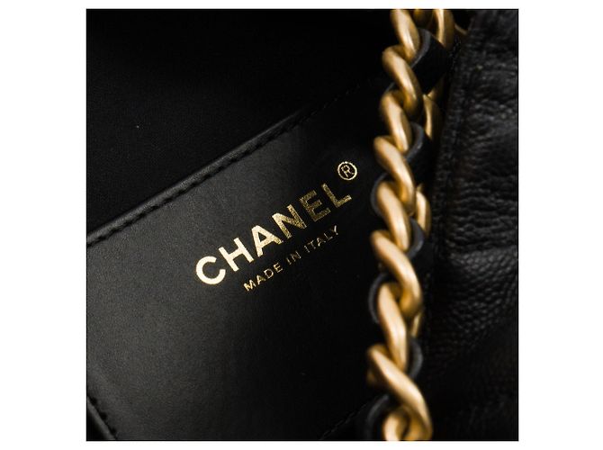 CHANEL - Borsa a tracolla Chanel 25 medium in pelle martellata nera Nero - vista 10