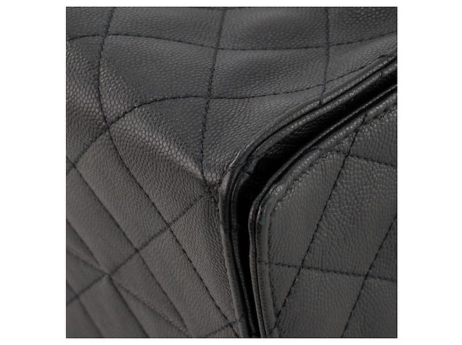 CHANEL - Borsa a tracolla Chanel 25 medium in pelle martellata nera Nero - vista 9