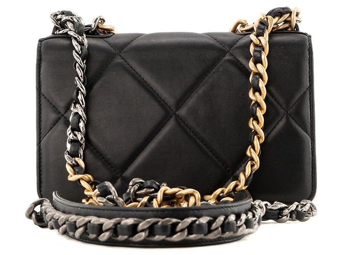 CHANEL - Borsa a tracolla Classica/Timeless Wallet On Chain 19 Chanel in pelle liscia nera Nero - vista 3