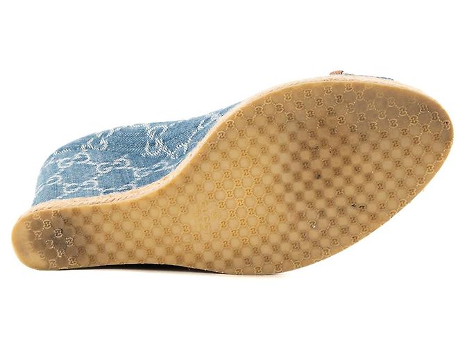 GUCCI - Sandali con zeppa Gucci in denim monogram blu (T39) - vista 4