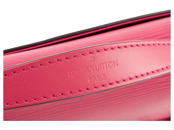 LOUIS VUITTON - Borsa a tracolla Louis Vuitton Clery in pelle epi rosa - vista 6