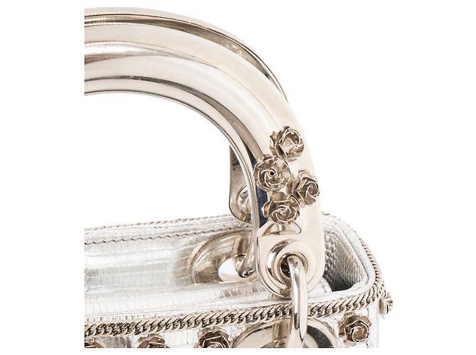DIOR - Lady Dior Mini Schultertasche aus silbernem exotischem Echsenleder Limited Edition - Ansicht 7