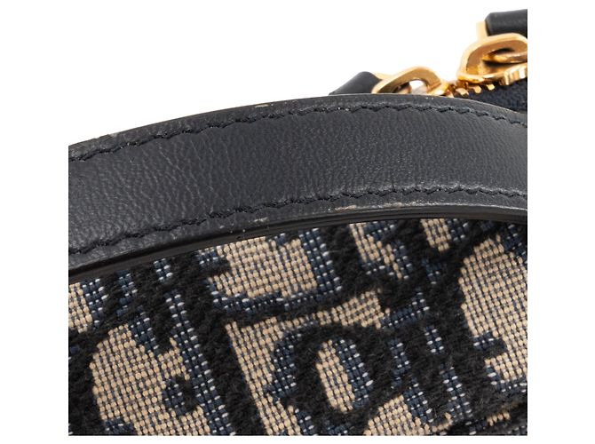 Autre Marque DIOR - Borsa a tracolla 30 Montaigne Pouch Dior in tela Dior Oblique blu navy e beige - vista 6