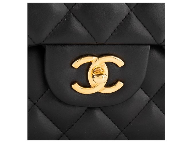 CHANEL - Borsa a tracolla Classic/Timeless Jumbo Chanel in pelle liscia nera Nero - vista 5