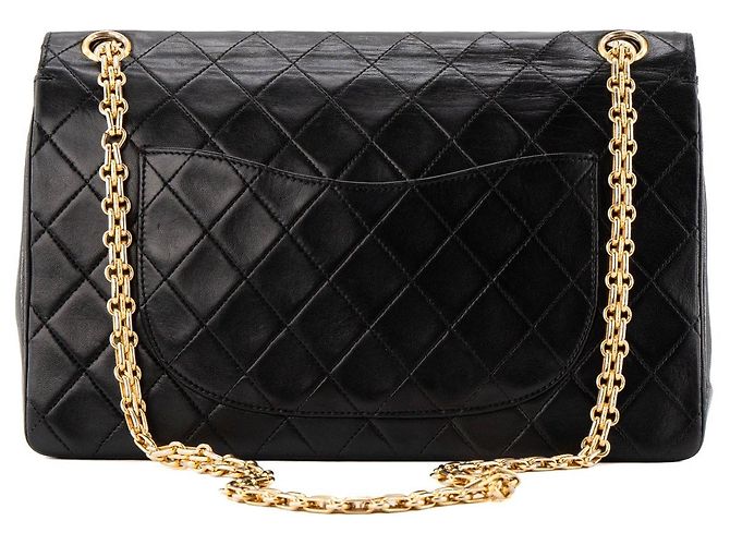 CHANEL - Vintage schwarze glatte Leder Classic/Timeless Chanel Schultertasche - Ansicht 3