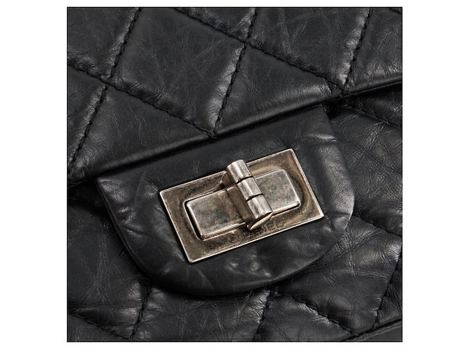 CHANEL - Borsa a tracolla 2.55 Jumbo Chanel in pelle stropicciata nera Nero - vista 5