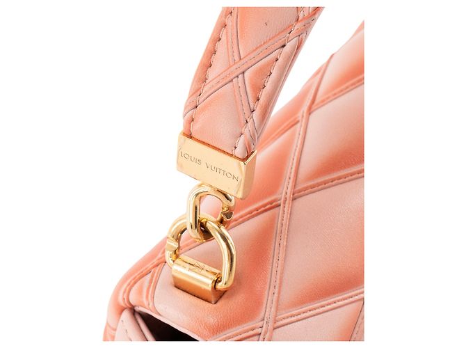 LOUIS VUITTON - Borsa a tracolla GO-14 MM Louis Vuitton in pelle rosa corallo - vista 5