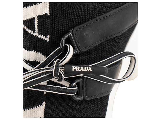 Etiquette PRADA - Sneakers Calzature Prada in tela nera e bianca (T38) Nero - vista 4