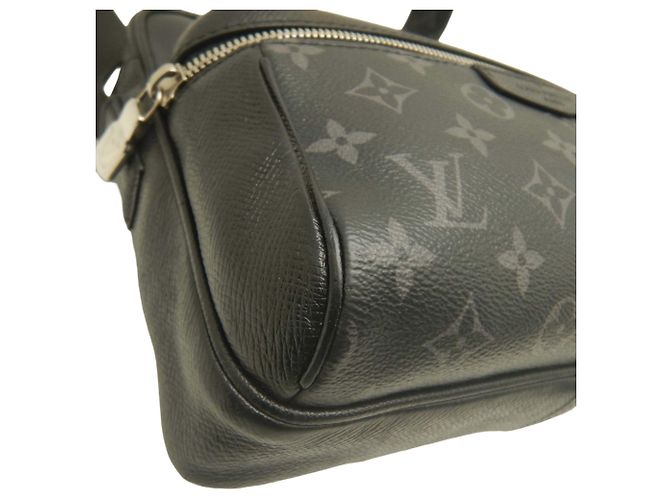 Borsa a tracolla Louis Vuitton Monogram Taigarama Outdoor Nera Nero - vista 13