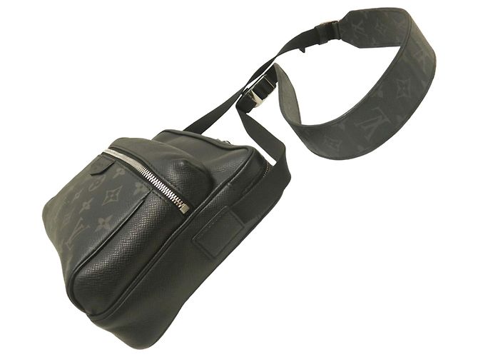 Borsa a tracolla Louis Vuitton Monogram Taigarama Outdoor Nera Nero - vista 7