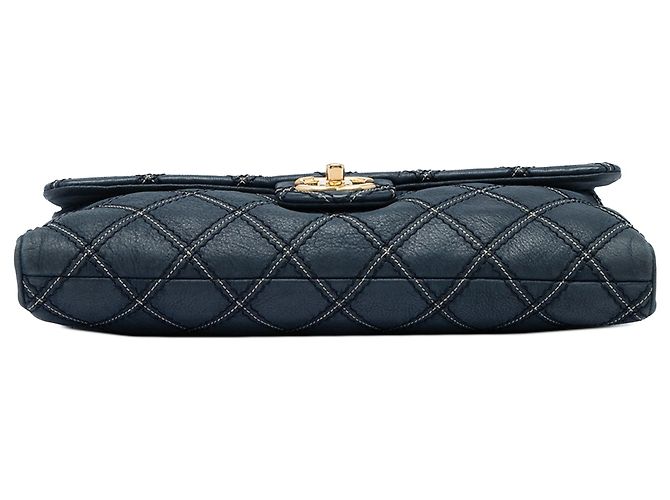 Borsa a tracolla Chanel Jumbo Quilted in vitello blu con tripla cucitura - vista 3