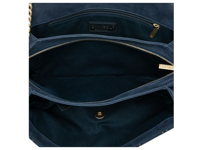 Borsa a tracolla Chanel Jumbo Quilted in vitello blu con tripla cucitura - vista 4