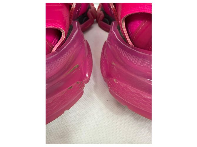 Sneakers Balenciaga Track Rosa e Nero - vista 5