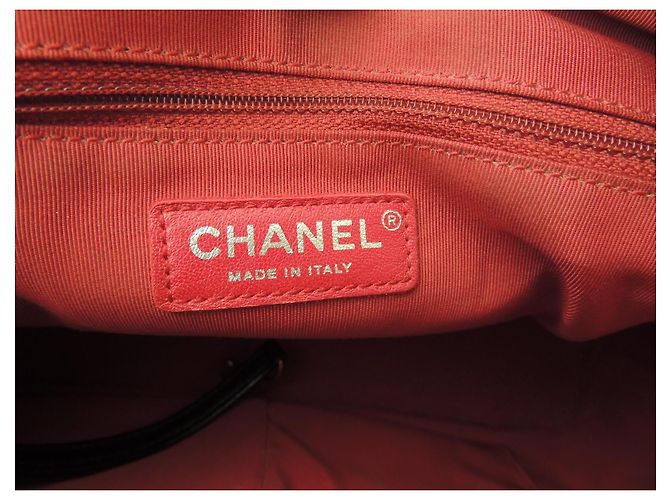 Borsa Chanel Gabrielle Hobo in Pelle Nera, Modello Medio Nero - vista 9