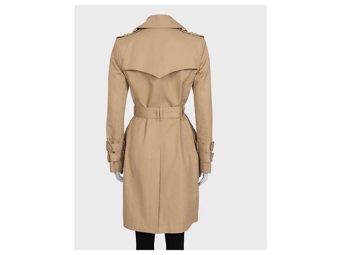 Gabardina Ajustada Balmain Negra Botones Dorados 38 De segunda mano - vista 3