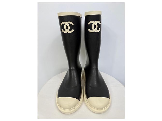 Botas de lluvia Chanel de goma negra logo CC - Talla 39 Negro Blanco - vista 2