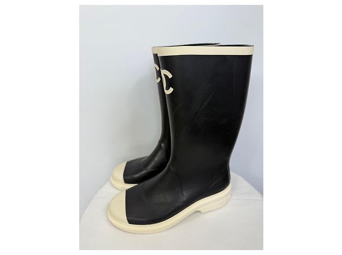 Botas de lluvia Chanel de goma negra logo CC - Talla 39 Negro Blanco - vista 4