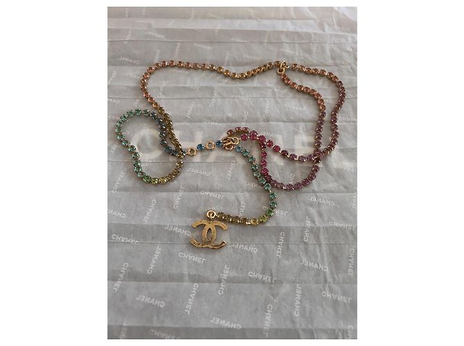 Cinto Colar Chanel Logo CC Cristais Arco-íris Multicor Dourado - vista 11