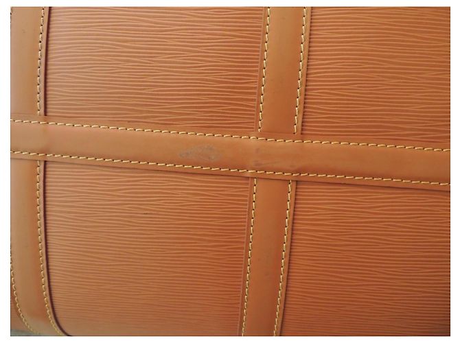 Louis Vuitton Keepall 55 Couro Epi Gold Caramelo - vista 10