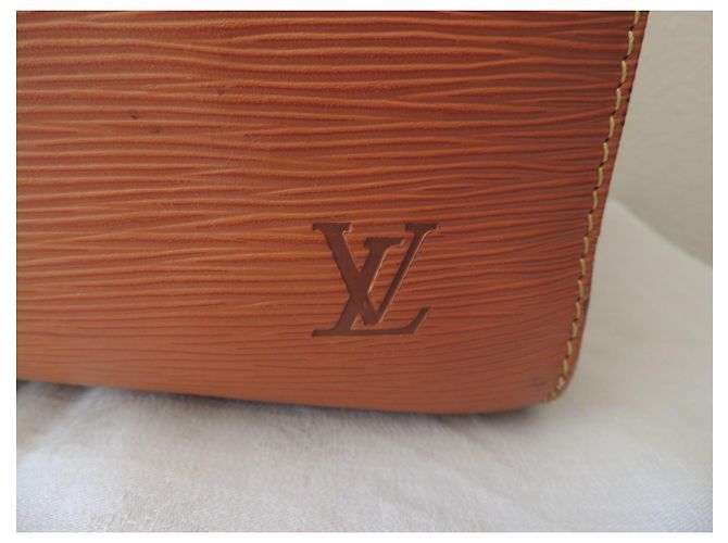 Louis Vuitton Keepall 55 Couro Epi Gold Caramelo - vista 6