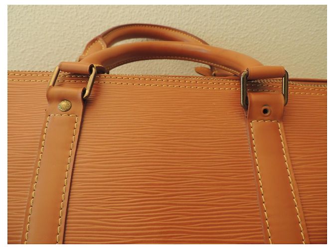 Louis Vuitton Keepall 55 Couro Epi Gold Caramelo - vista 7