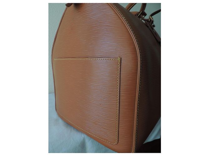 Louis Vuitton Keepall 55 Couro Epi Gold Caramelo - vista 8