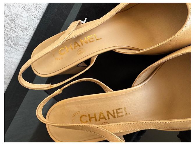 Chanel Two-Tone Slingback Pumps Schwarz Beige - Ansicht 4