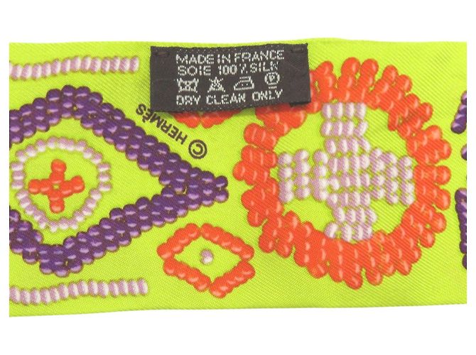 Pañuelo de seda Hermès Twilly Kelly En Perle H Logo Naranja Púrpura Amarillo - vista 4