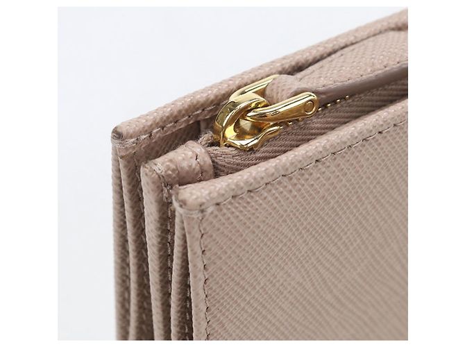 Saffiano Prada Bi-fold langes Portemonnaie Beige - Ansicht 8