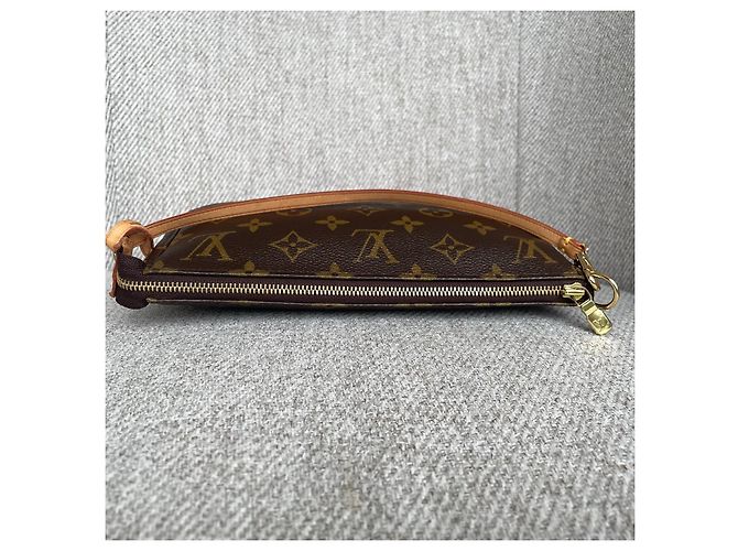 Louis Vuitton Pochette Accessoires Monogram Marron - vue 8