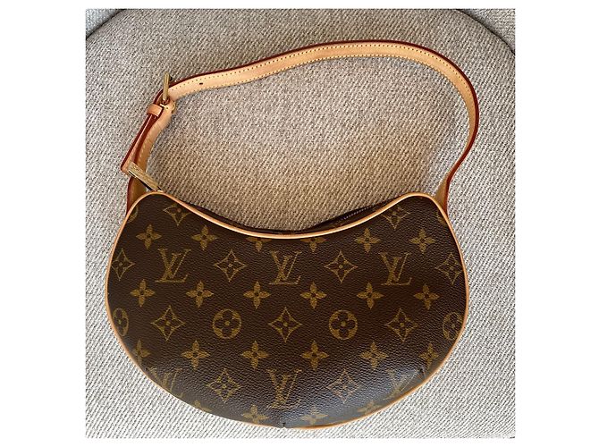 Louis Vuitton Pochette Croissant PM Monogram Marrone - vista 3