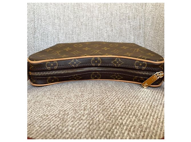 Louis Vuitton Pochette Croissant PM Monogram Marrone - vista 7