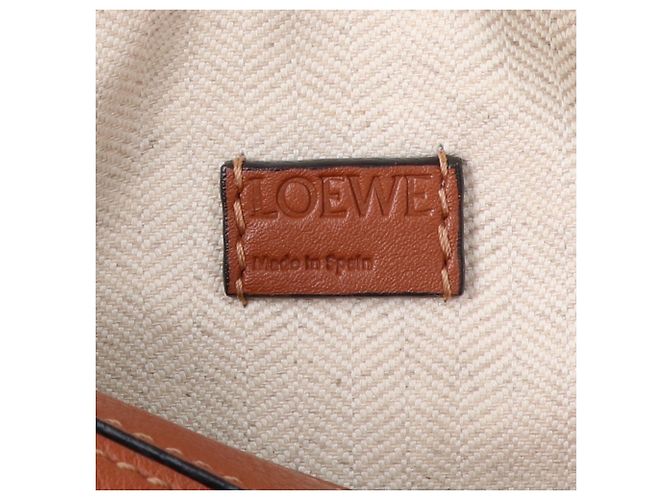 Bolso Mini Puzzle Loewe en marrón Castaño - vista 8