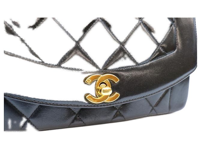 Borsa a tracolla Chanel A01164 Diana 22 in pelle d'agnello matelassé nera Nero - vista 7