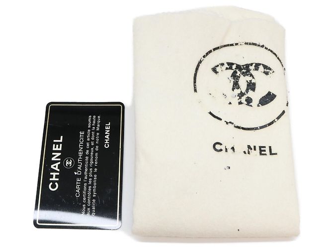 Borsa a tracolla Chanel in pelle d'agnello matelassé nera Nero - vista 15