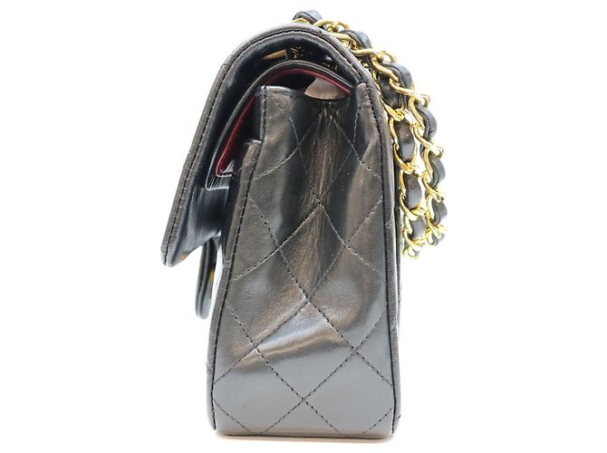 Borsa a tracolla Chanel in pelle d'agnello matelassé nera Nero - vista 2