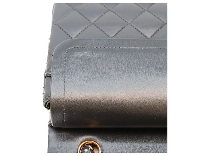 Borsa a tracolla Chanel A01113 in pelle d'agnello matelassé nera Nero - vista 11