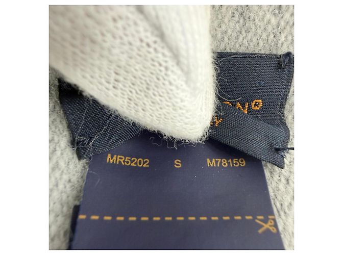 Louis Vuitton Black Wool Silk Blend Stole - view 7
