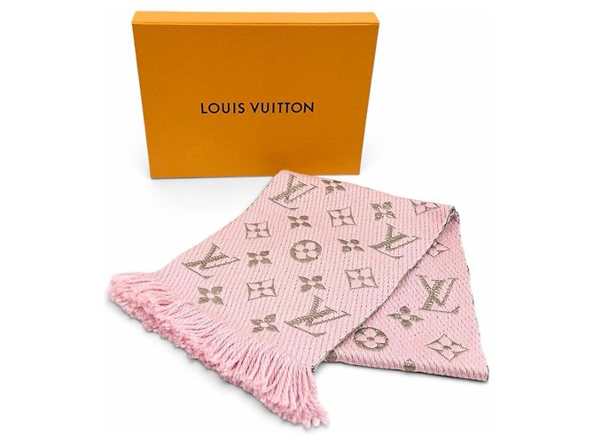 Louis Vuitton M70466 Echarpe Logomania Shine Stole - vista 2